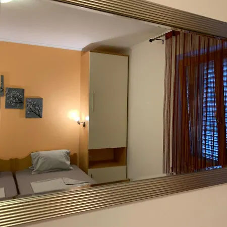 4mios Apartment *
