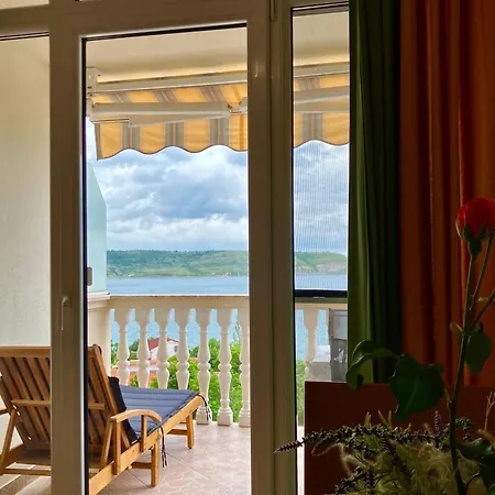 4mios アパート *